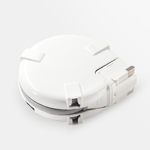 [ZenTOFU] MARU Power Station - Universal Adapter with multi Sockets and Type C ports..